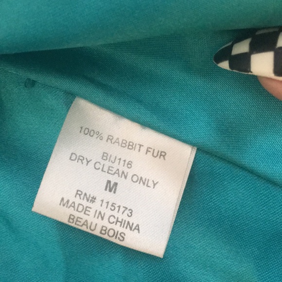 Rabbit cropped teal vest - Picture 5 of 5